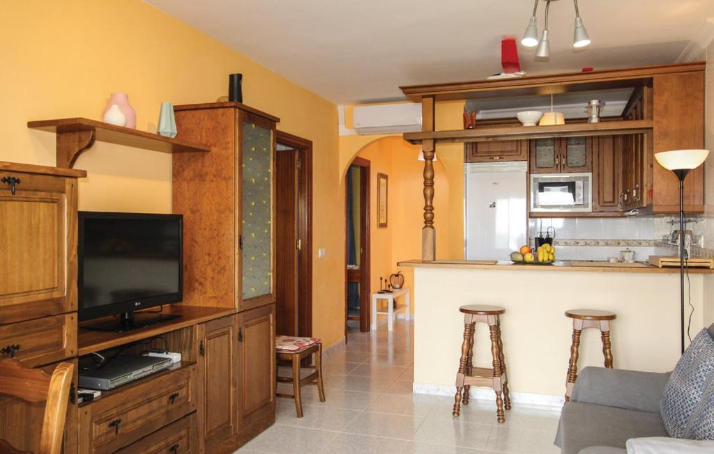 Apartment En Torrox: 2 Wifi Y Piscina